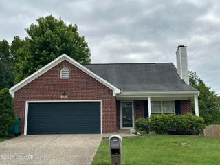 4708 Wooded Oak Cir, Louisville, KY 40245