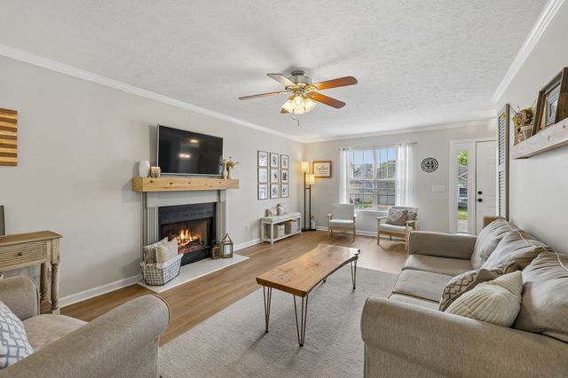 1125 Dawnwood Dr, Old Hickory, TN 37138