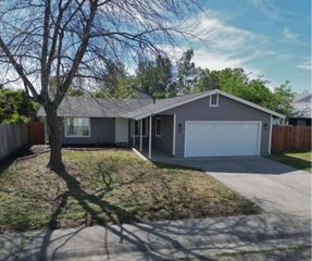 15 Mourning Dove Ln, Oroville, CA 95965
