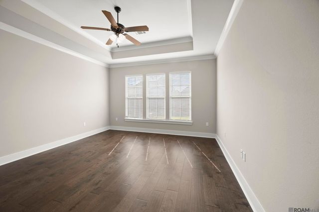 525 Silverbill Ln, Baton Rouge, LA 70810