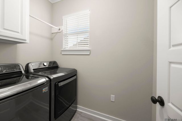 525 Silverbill Ln, Baton Rouge, LA 70810