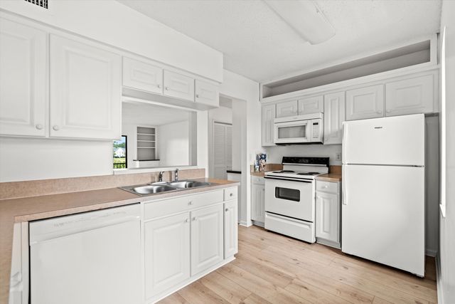 600 Domenico Cir G9, St Augustine, FL 32086