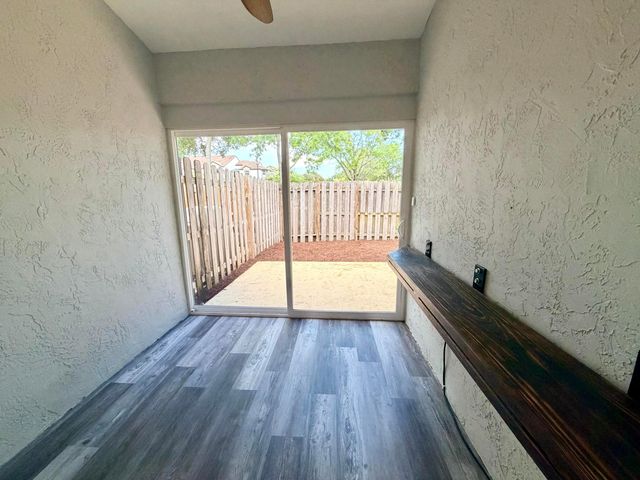 11137 NW 38th Place, Sunrise, FL 33351