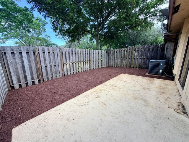 11137 NW 38th Place, Sunrise, FL 33351