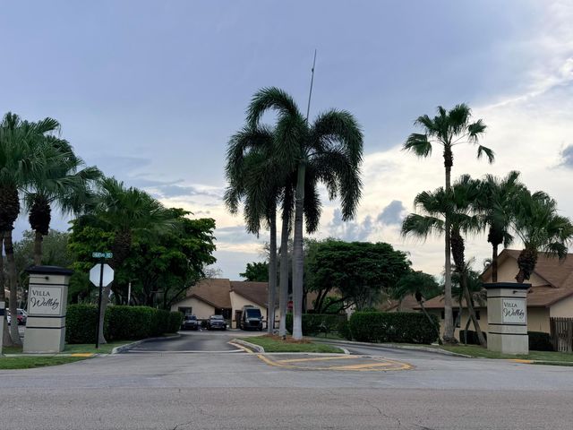 11137 NW 38th Place, Sunrise, FL 33351