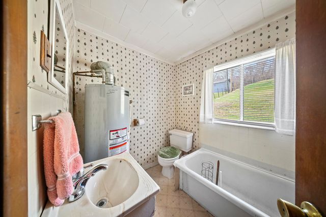 481 Barger Hill, Kenova, WV 25704