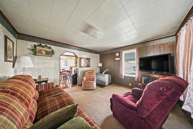 481 Barger Hill, Kenova, WV 25704