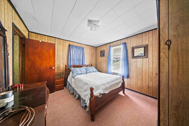 481 Barger Hill, Kenova, WV 25704