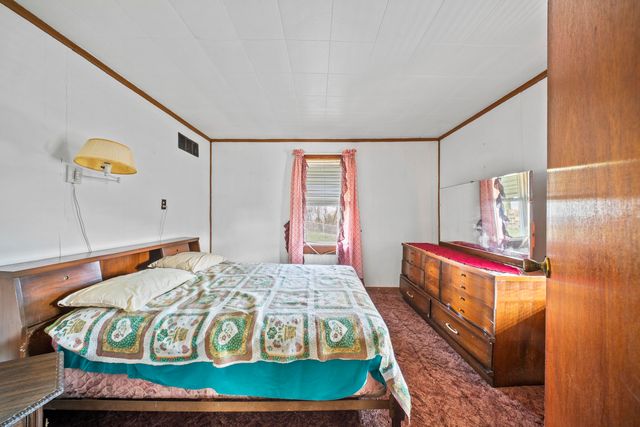 481 Barger Hill, Kenova, WV 25704