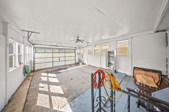 481 Barger Hill, Kenova, WV 25704