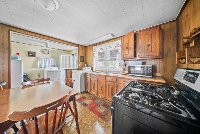 481 Barger Hill, Kenova, WV 25704