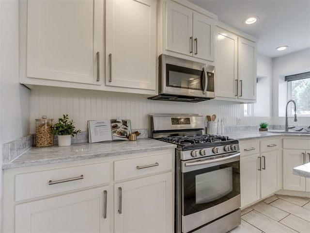 3233 Hickory Stick Road, Oklahoma City, OK 73120