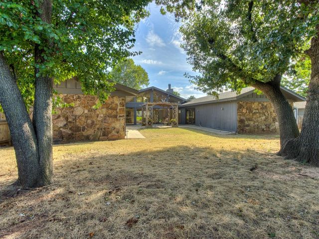 3233 Hickory Stick Road, Oklahoma City, OK 73120