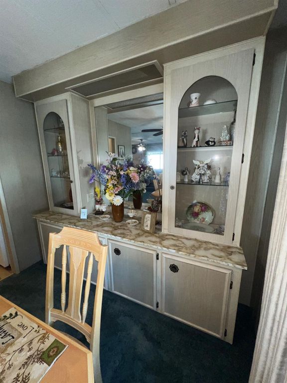 Image 12 of property listing at 2706 W Ashlan Avenue # 281, Fresno, CA 93705