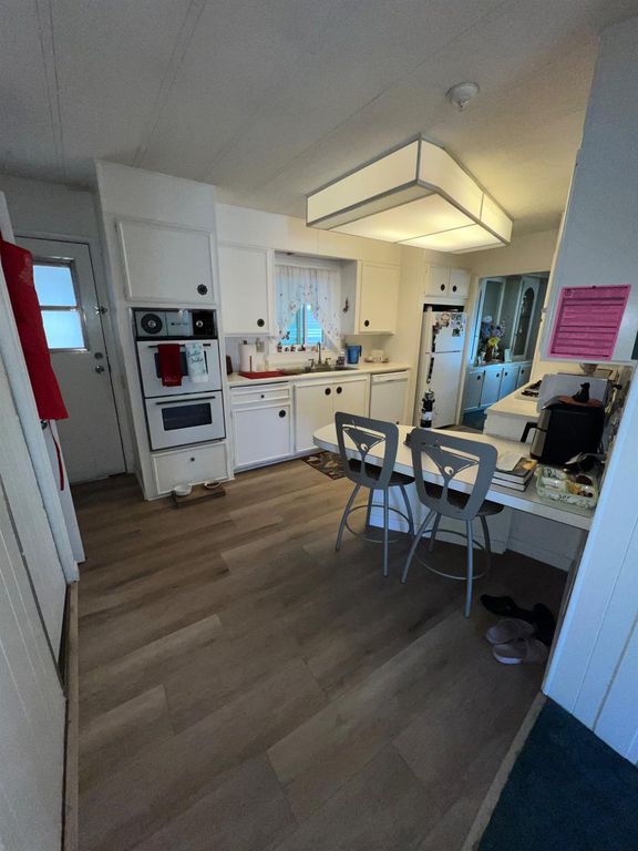 Image 14 of property listing at 2706 W Ashlan Avenue # 281, Fresno, CA 93705