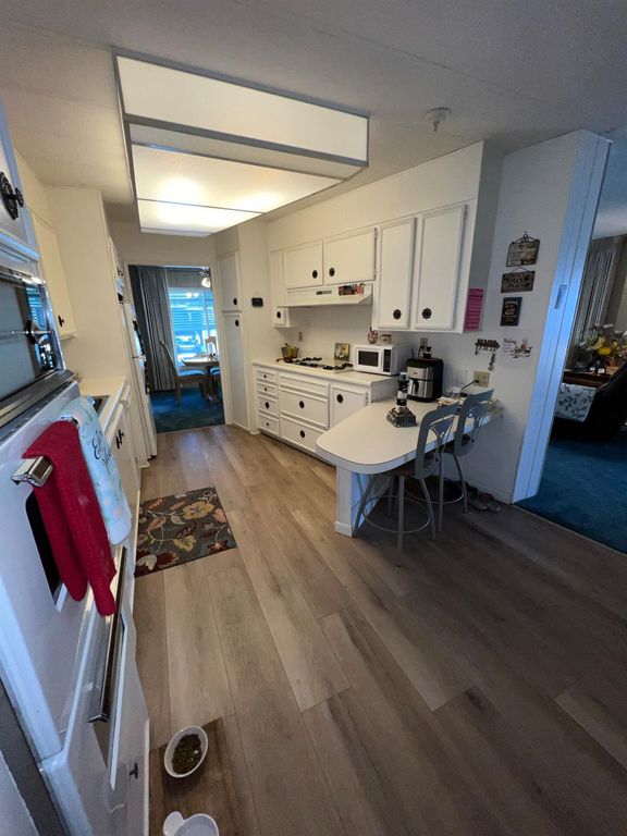 Image 15 of property listing at 2706 W Ashlan Avenue # 281, Fresno, CA 93705