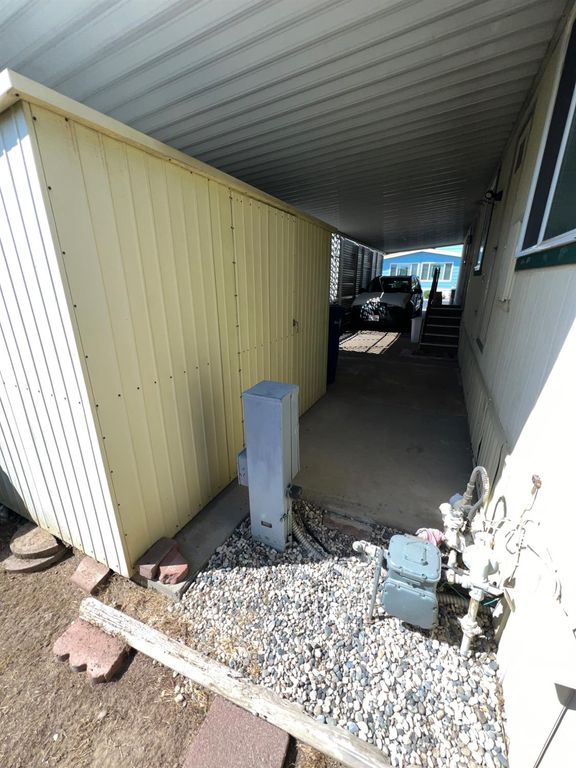 Image 4 of property listing at 2706 W Ashlan Avenue # 281, Fresno, CA 93705