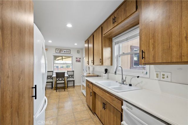 4770 San Bernardino, Montclair, CA 91763