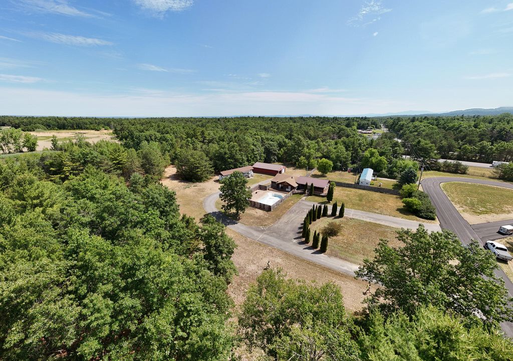 8 Taylor Hill Road, Keeseville, NY 12944