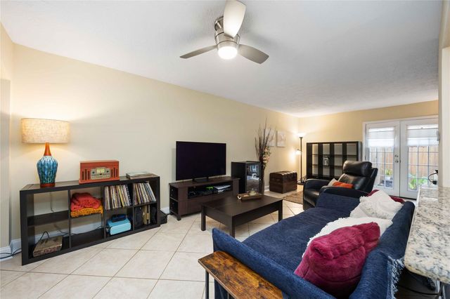 454 N Post Oak Lane, Houston, TX 77024