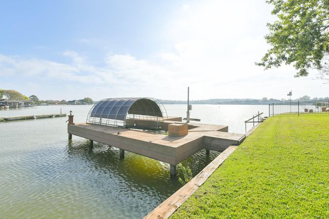 309 Harbor Circle, Montgomery, TX 77356