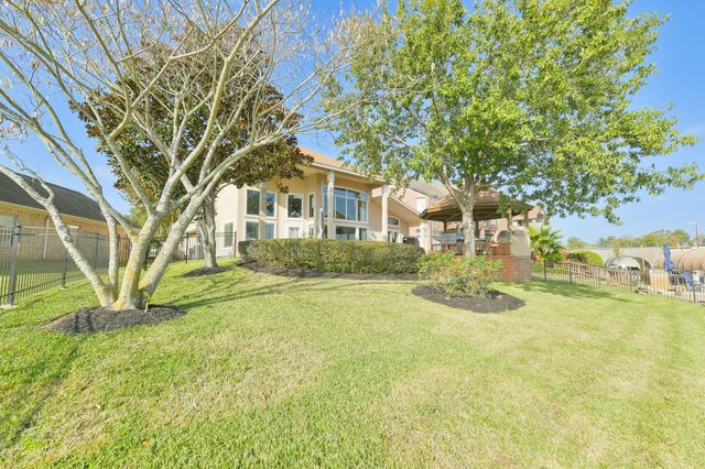 309 Harbor Circle, Montgomery, TX 77356