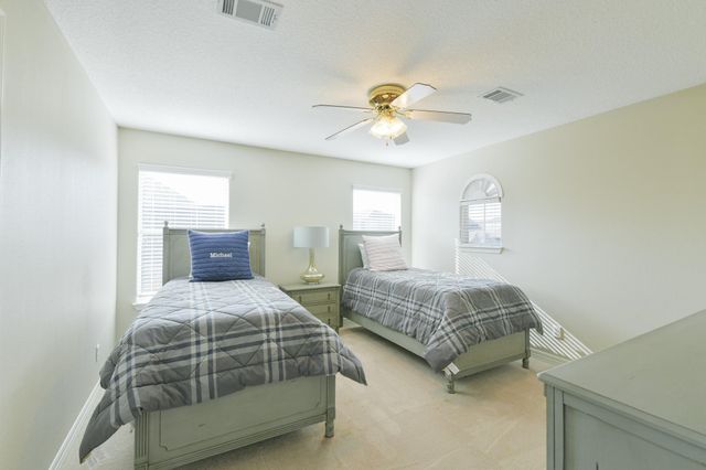 309 Harbor Circle, Montgomery, TX 77356