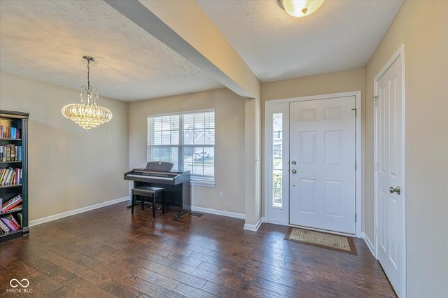 14416 Chapelwood Lane, Fishers, IN 46037