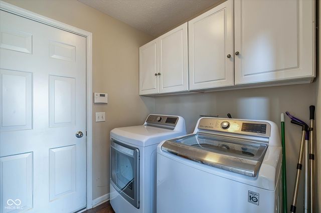 14416 Chapelwood Lane, Fishers, IN 46037