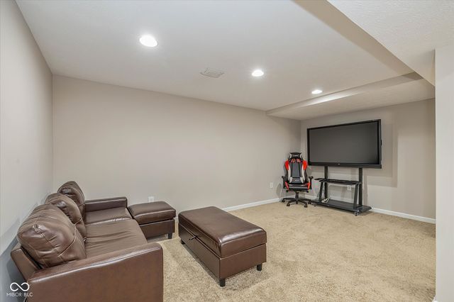 14416 Chapelwood Lane, Fishers, IN 46037