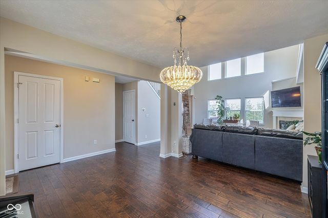 14416 Chapelwood Lane, Fishers, IN 46037