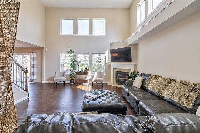 14416 Chapelwood Lane, Fishers, IN 46037