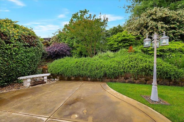 134 Winterstein Dr, Folsom, CA 95630