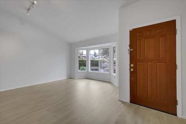 134 Winterstein Dr, Folsom, CA 95630