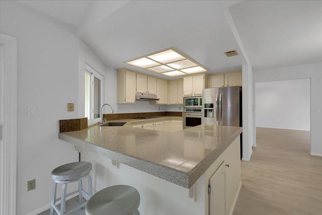 134 Winterstein Dr, Folsom, CA 95630
