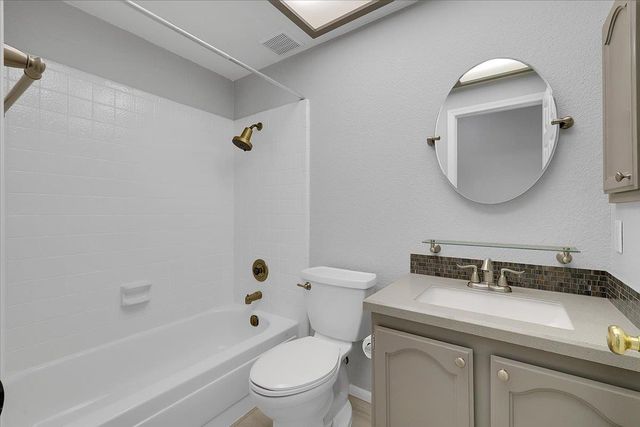 134 Winterstein Dr, Folsom, CA 95630