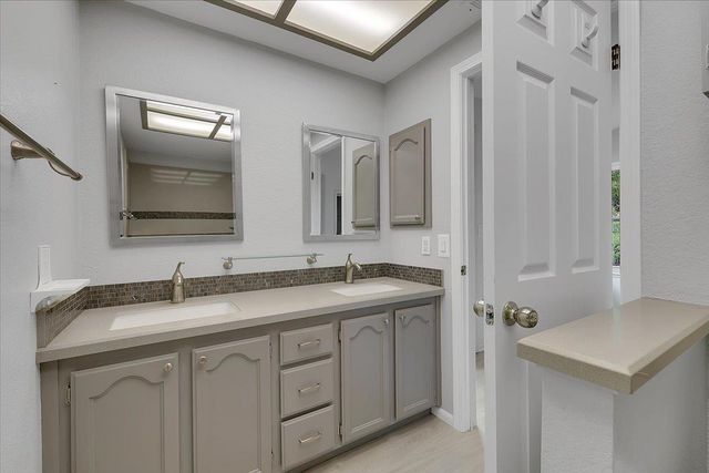 134 Winterstein Dr, Folsom, CA 95630