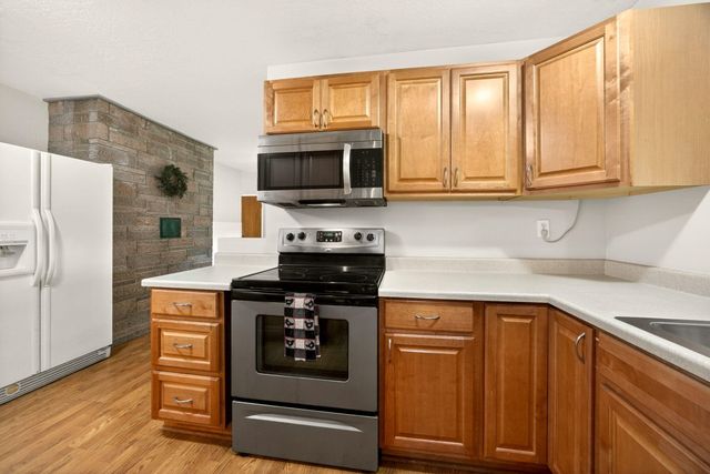 155 Allenwood Drive, Grants Pass, OR 97527