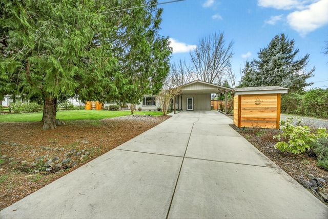 155 Allenwood Drive, Grants Pass, OR 97527