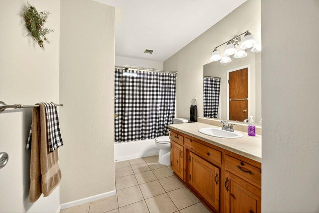 155 Allenwood Drive, Grants Pass, OR 97527