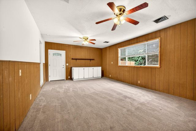 155 Allenwood Drive, Grants Pass, OR 97527