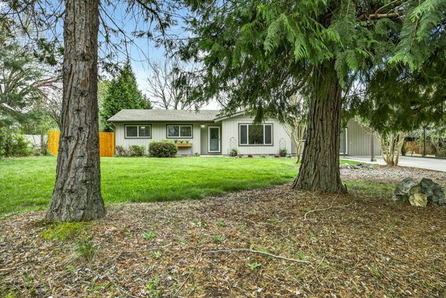 155 Allenwood Drive, Grants Pass, OR 97527