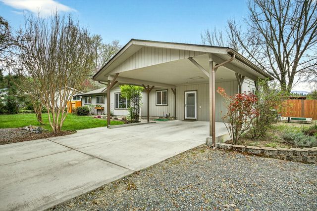 155 Allenwood Drive, Grants Pass, OR 97527