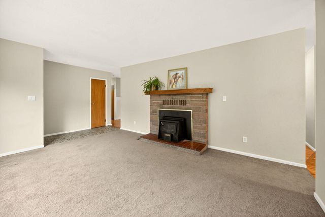 155 Allenwood Drive, Grants Pass, OR 97527