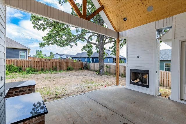 820 Greenhorn Street, Bentonville, AR 72712