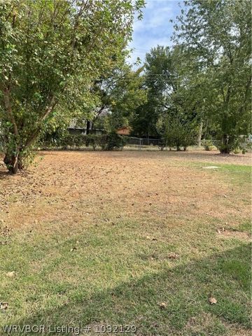 8001 Colony Lane, Fort Smith, AR 72908