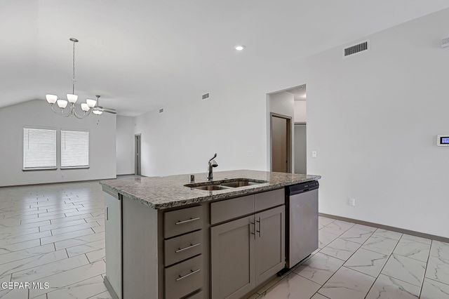 1044 Summer Night Place, El Paso, TX 79928