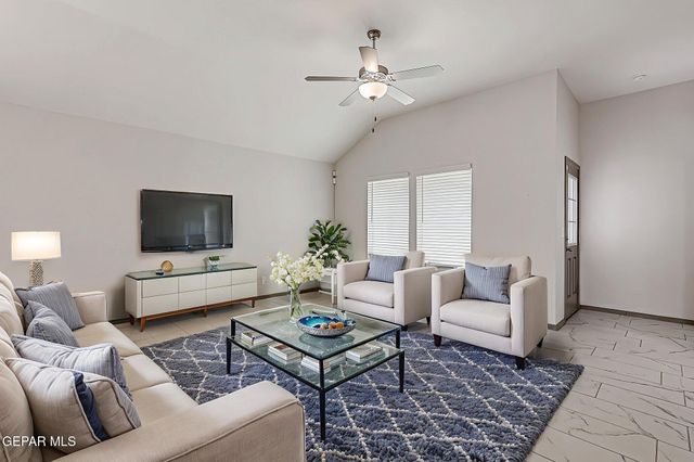 1044 Summer Night Place, El Paso, TX 79928