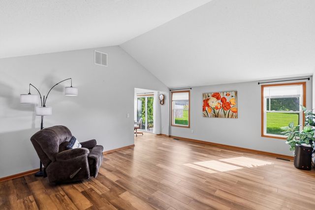 9804 La Mesa Drive, Fort Wayne, IN 46825