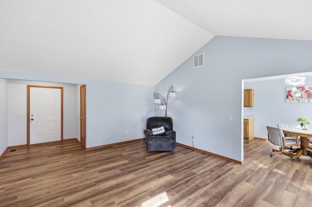 9804 La Mesa Drive, Fort Wayne, IN 46825